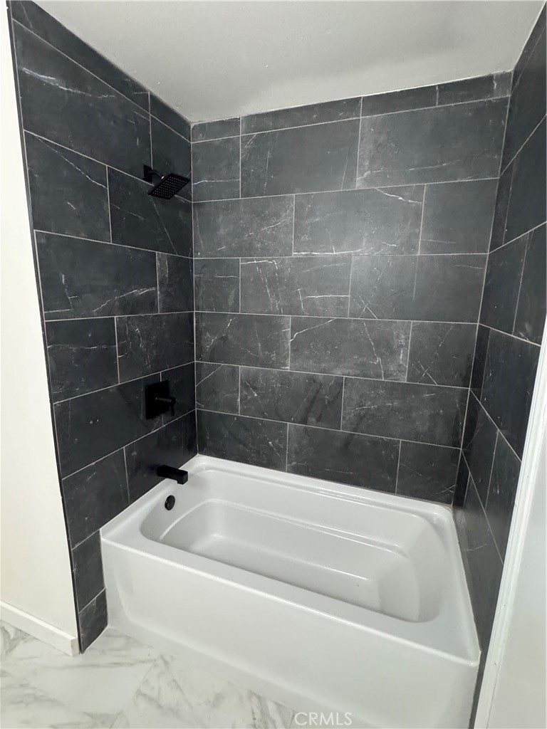 918 Decatur Avenue Ventura, CA 93004 - Photo 11 of 32