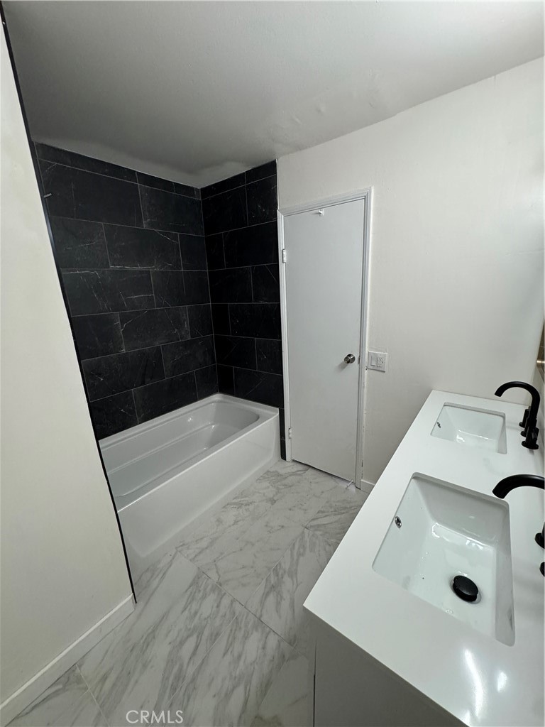 918 Decatur Avenue Ventura, CA 93004 - Photo 12 of 32