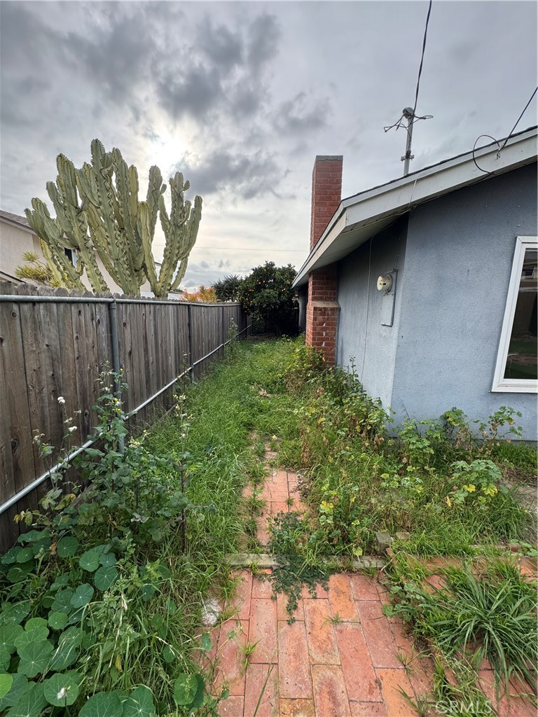 918 Decatur Avenue Ventura, CA 93004 - Photo 29 of 32