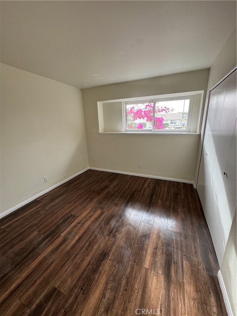 918 Decatur Avenue Ventura, CA 93004 - Photo 5 of 32