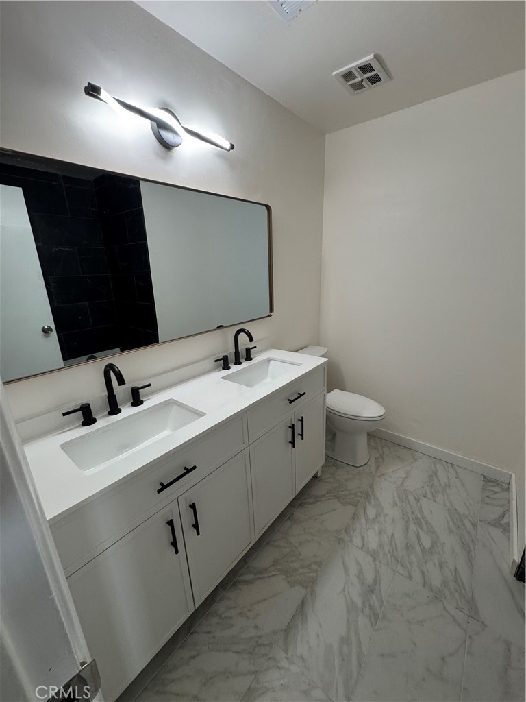 918 Decatur Avenue Ventura, CA 93004 - Photo 9 of 32