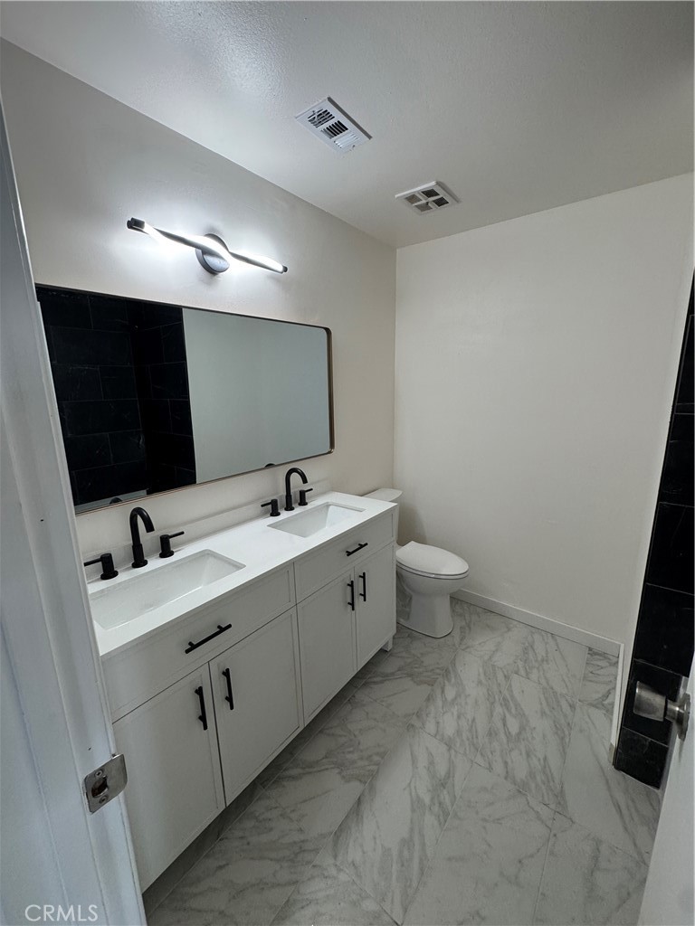 918 Decatur Avenue Ventura, CA 93004 - Photo 10 of 32