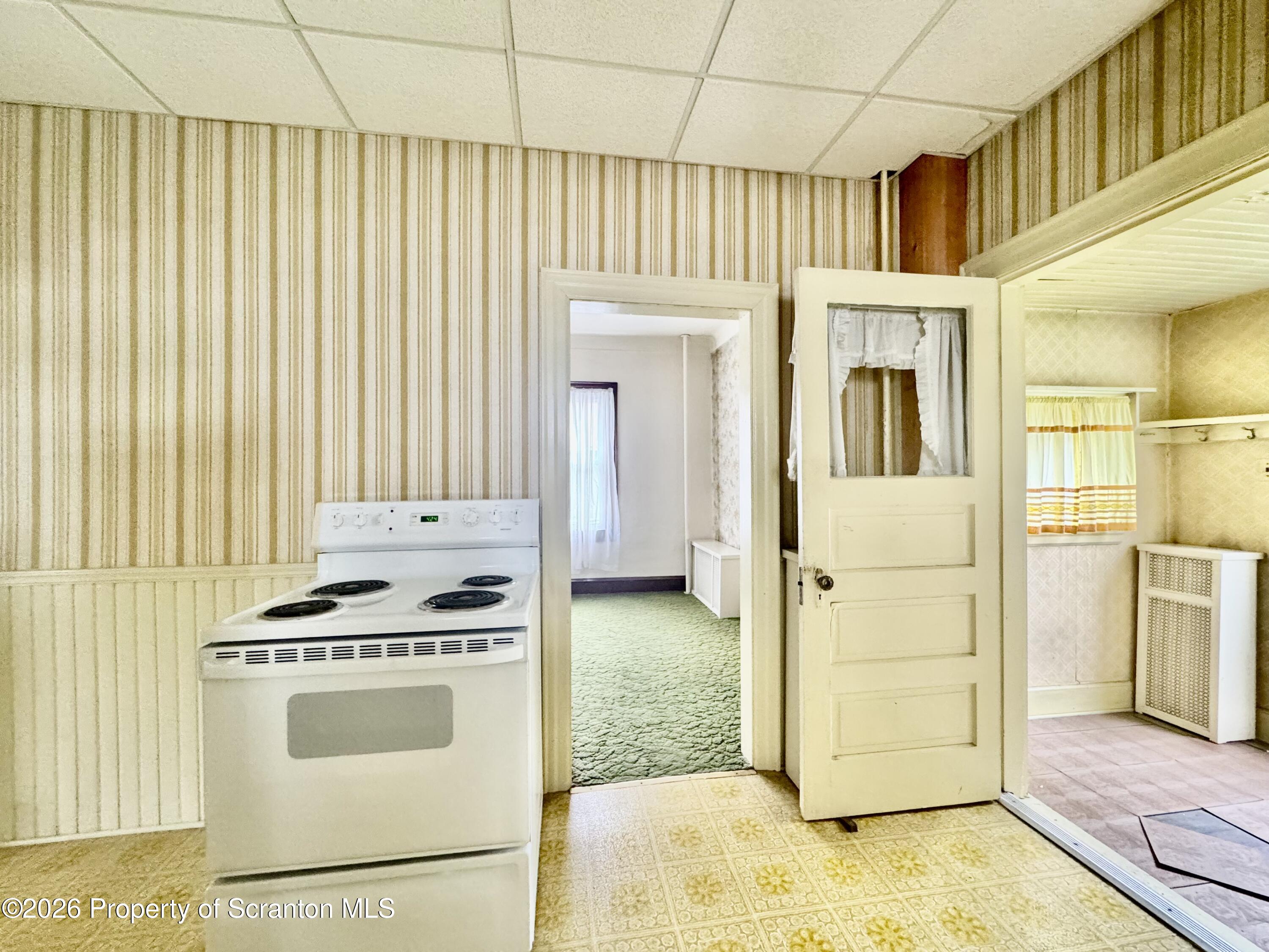 2120 Myrtle Street Scranton, PA 18510 - Photo 23 of 42 Kitchen