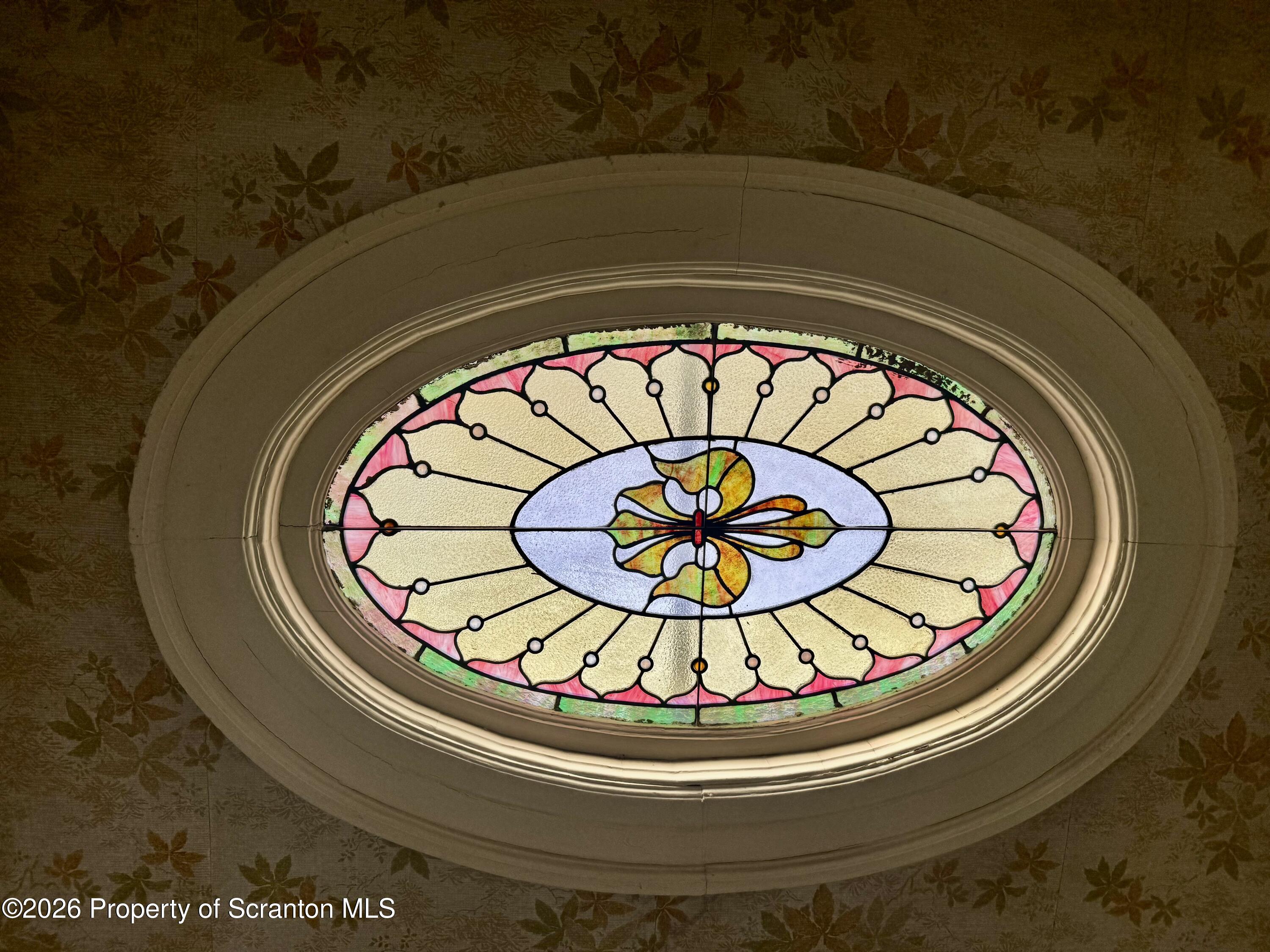 2120 Myrtle Street Scranton, PA 18510 - Photo 37 of 42 Stained glass