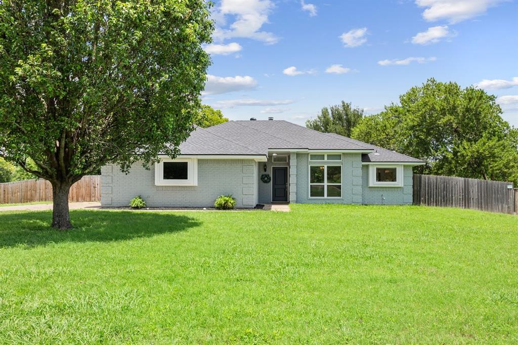 740 Castleman Creek Road Hewitt, TX 76643 - Photo 8 of 33