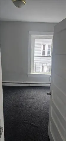 $1,850 | 400 Broadway, Pawtucket, RI 02860