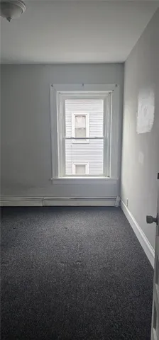 $1,850 | 400 Broadway, Pawtucket, RI 02860