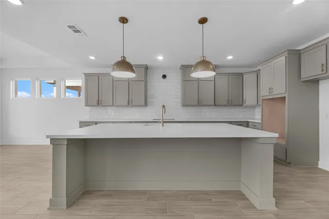 $709,978 | 1611 Summer Pne Court, Missouri City, TX 77459