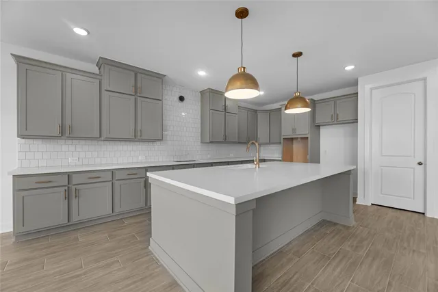 $709,978 | 1611 Summer Pne Court, Missouri City, TX 77459