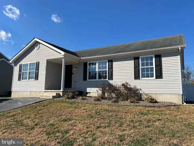 $304,999 | 219 Job Road, Inwood, WV 25428