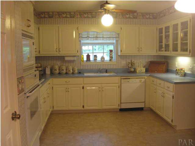 3381 Schifko Road Cantonment, FL 32533 - Photo 16 of 24