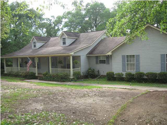 3381 Schifko Road Cantonment, FL 32533 - Photo 2 of 24