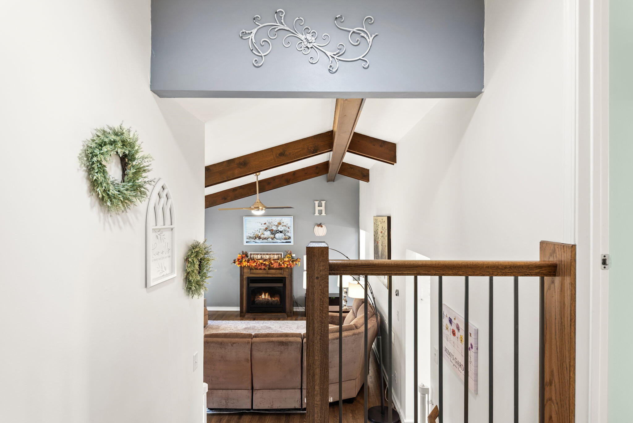 9835 Arthur Court Crown Point, IN 46307 - Photo 14 of 27 a view of a hallway with seating area