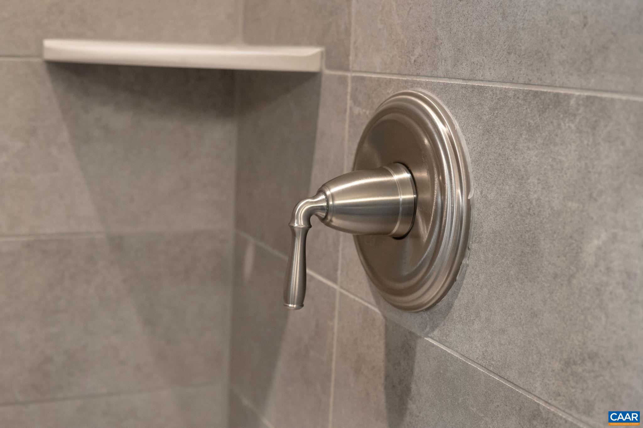 201 Ridgeline Drive Waynesboro, VA 22980 - Photo 32 of 45 a utility room with dryer and washer