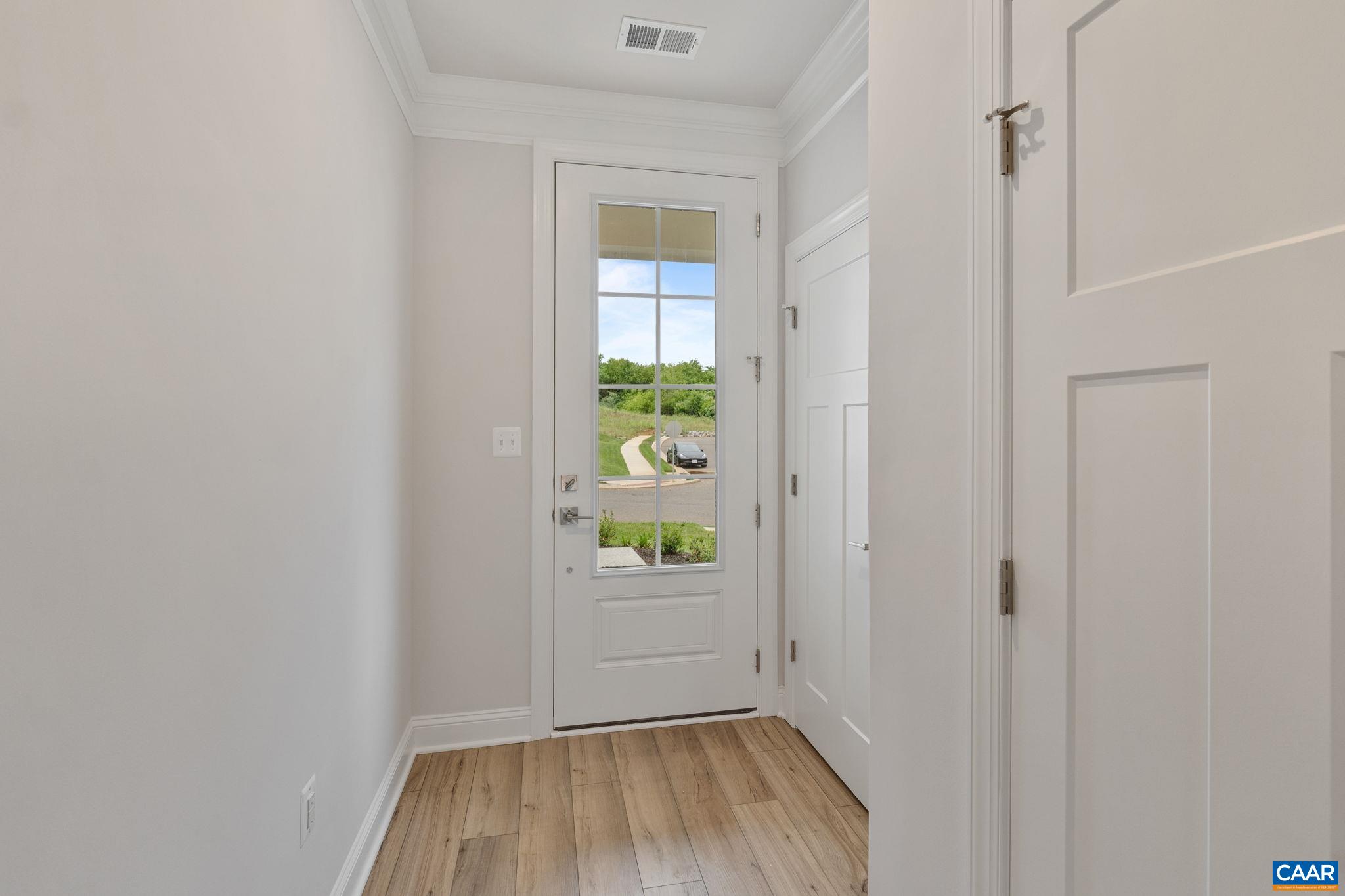 201 Ridgeline Drive Waynesboro, VA 22980 - Photo 6 of 45 a room that has a window in it