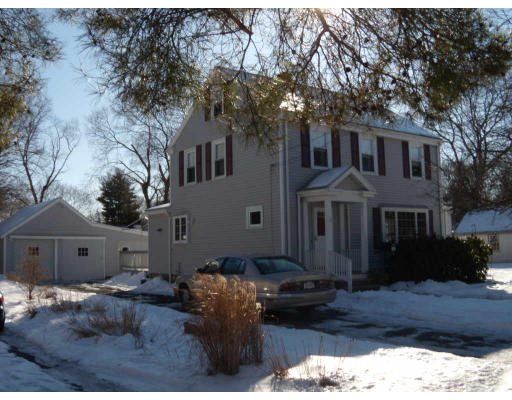 85 Union Street Hamilton, MA 01982 - Photo 1 of 10 Gallery Image 1