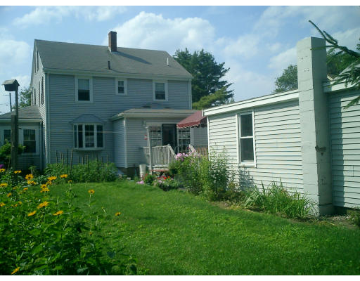 85 Union Street Hamilton, MA 01982 - Photo 4 of 10 Gallery Image 4