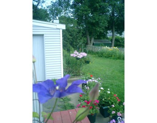 85 Union Street Hamilton, MA 01982 - Photo 5 of 10 Gallery Image 5