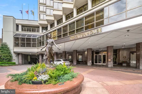 $1,050,000 | 202 West Rittenhouse Square, Unit 1508, Philadelphia, PA 19103