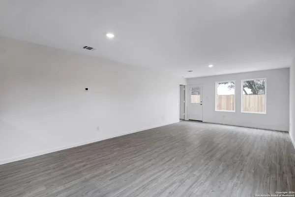 $1,625 | 9702 Durham Mill, San Antonio, TX 78254