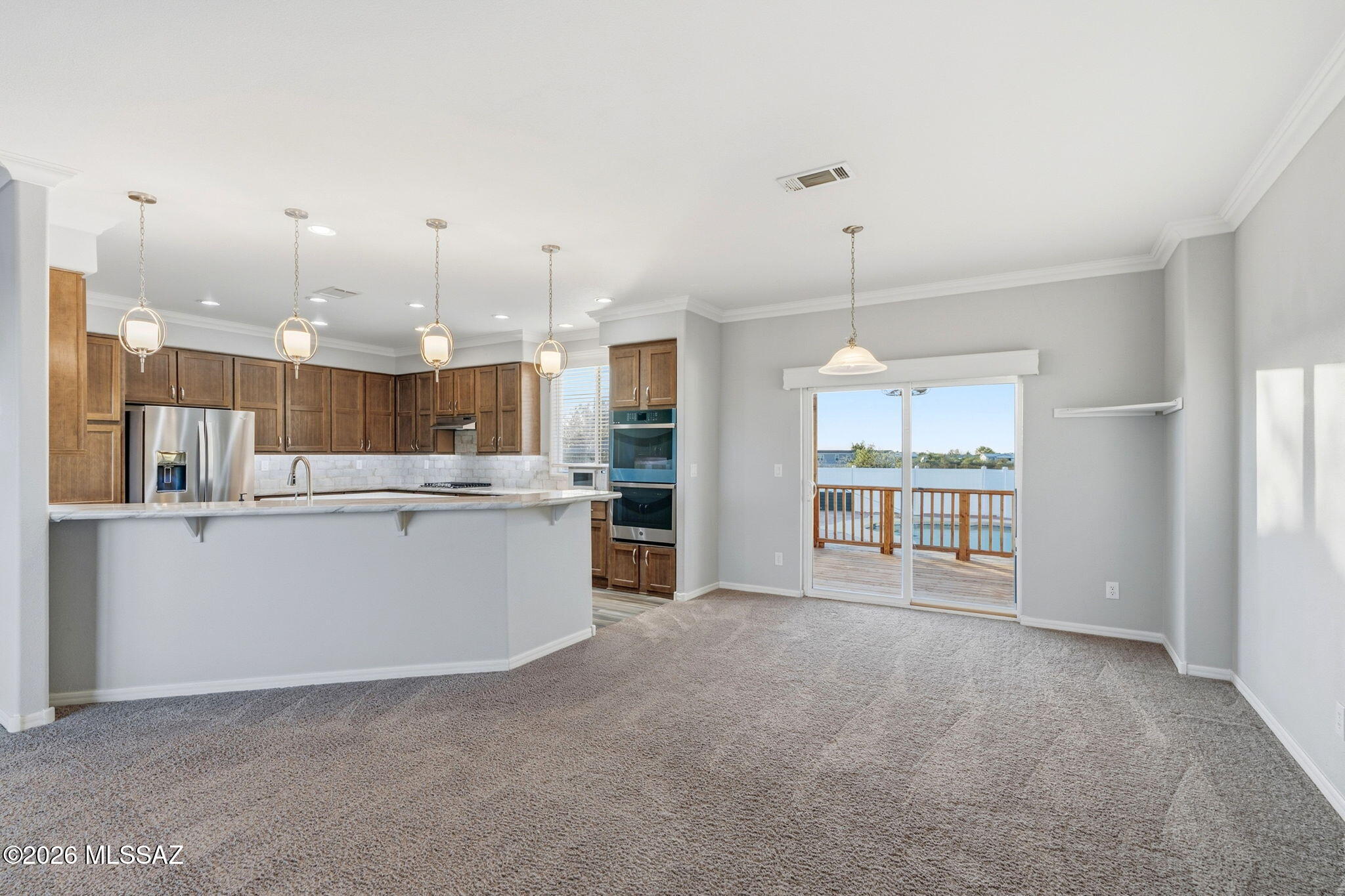 16742 West Moore Road Marana, AZ 85653 - Photo 12 of 47 Kitchen & Dining