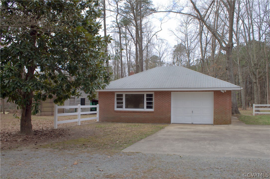 6172 La France Road Sandston, VA 23150 - Photo 11 of 12 garage