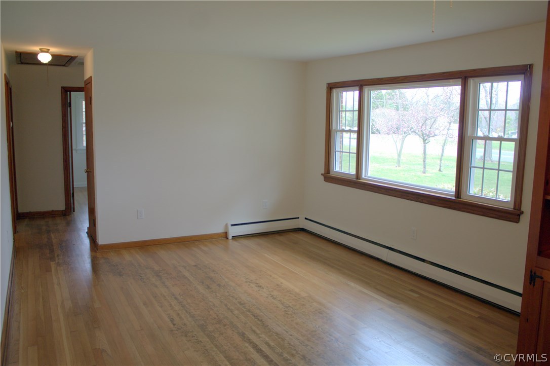 6172 La France Road Sandston, VA 23150 - Photo 6 of 12 family room