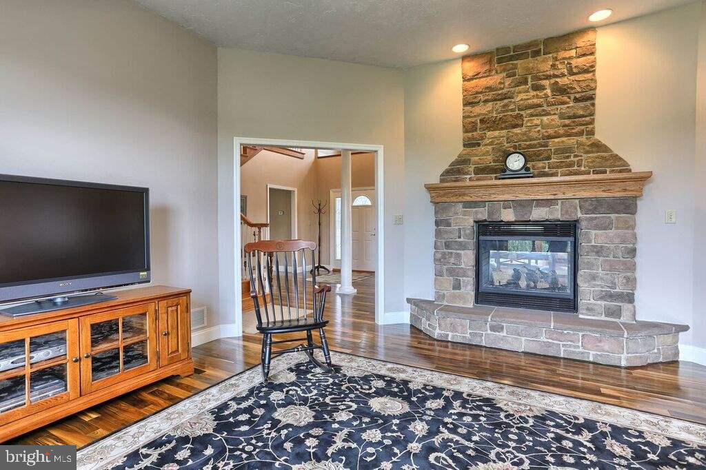 1325 Butter Churn Road Middletown, PA 17057 - Photo 5 of 24 Gallery Image 5