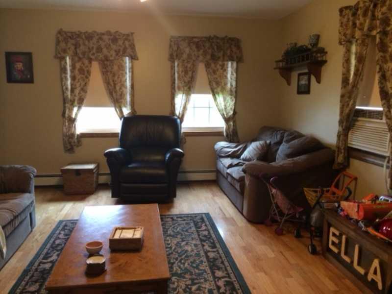 7 Kent's Way Waterville, ME 04901 - Photo 5 of 17 Living Room.
