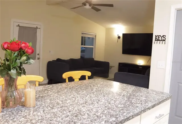 $174,900 | 3856 South Sandpiper Terrace, Homosassa, FL 34448