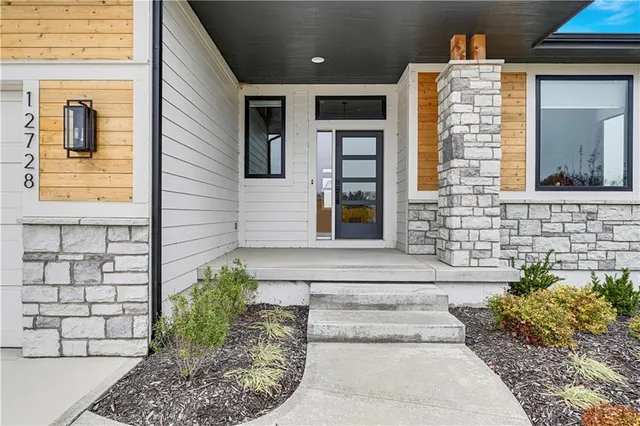 $839,000 | 12728 West 174th Street, Overland Park, KS 66221