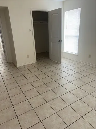 $1,100 | 6513 Long Meadow Drive, Corpus Christi, TX 78413