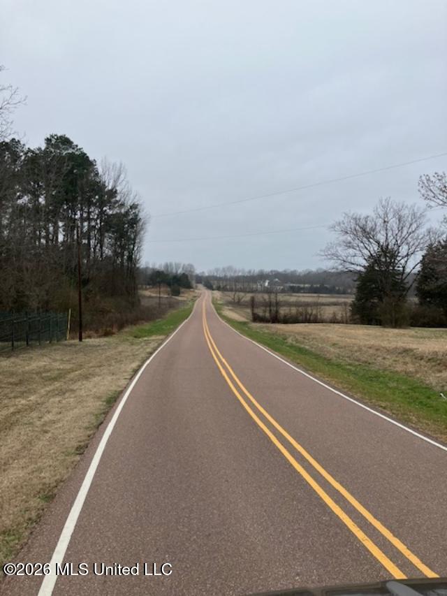 3 Hudson Road Hernando, MS 38632 - Photo 4 of 4 Hudson Rd street view west 1-25