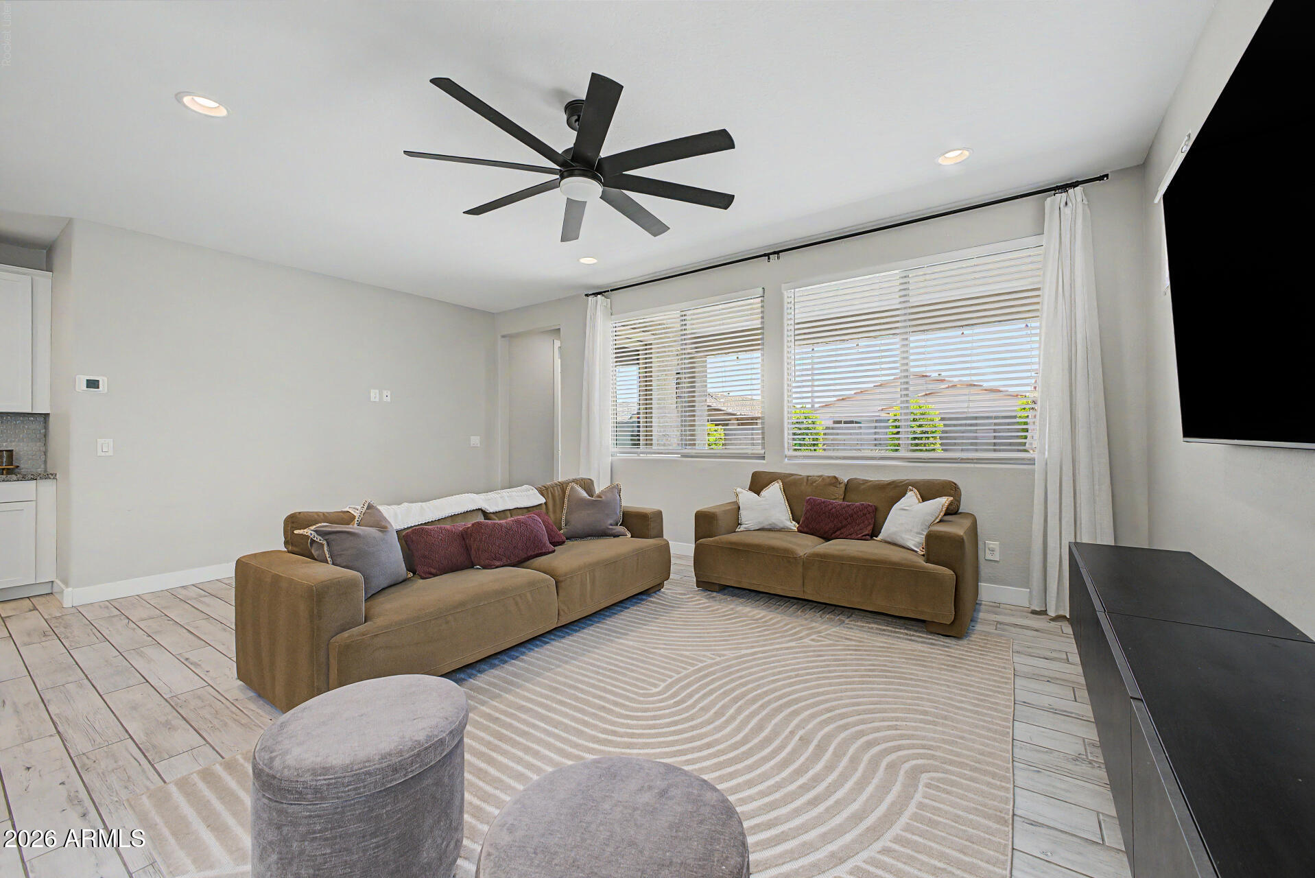 17455 West Bloomfield Road Surprise, AZ 85388 - Photo 6 of 36
