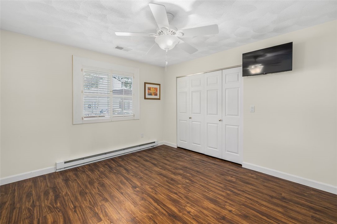 122 Edaville Court Warwick, RI 02886 - Photo 14 of 49