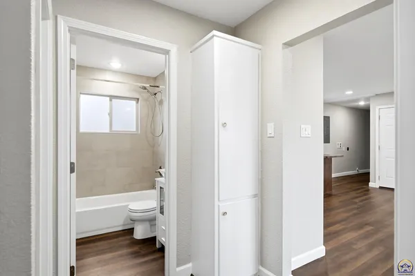 $139,900 | 3545 Southwest Devon Avenue, Topeka, KS 66611