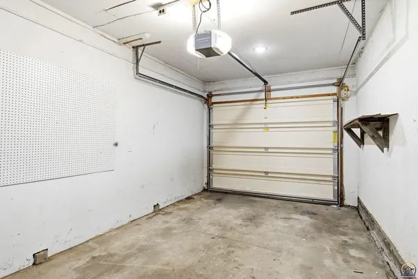 $139,900 | 3545 Southwest Devon Avenue, Topeka, KS 66611