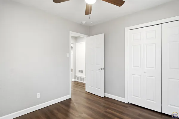 $139,900 | 3545 Southwest Devon Avenue, Topeka, KS 66611