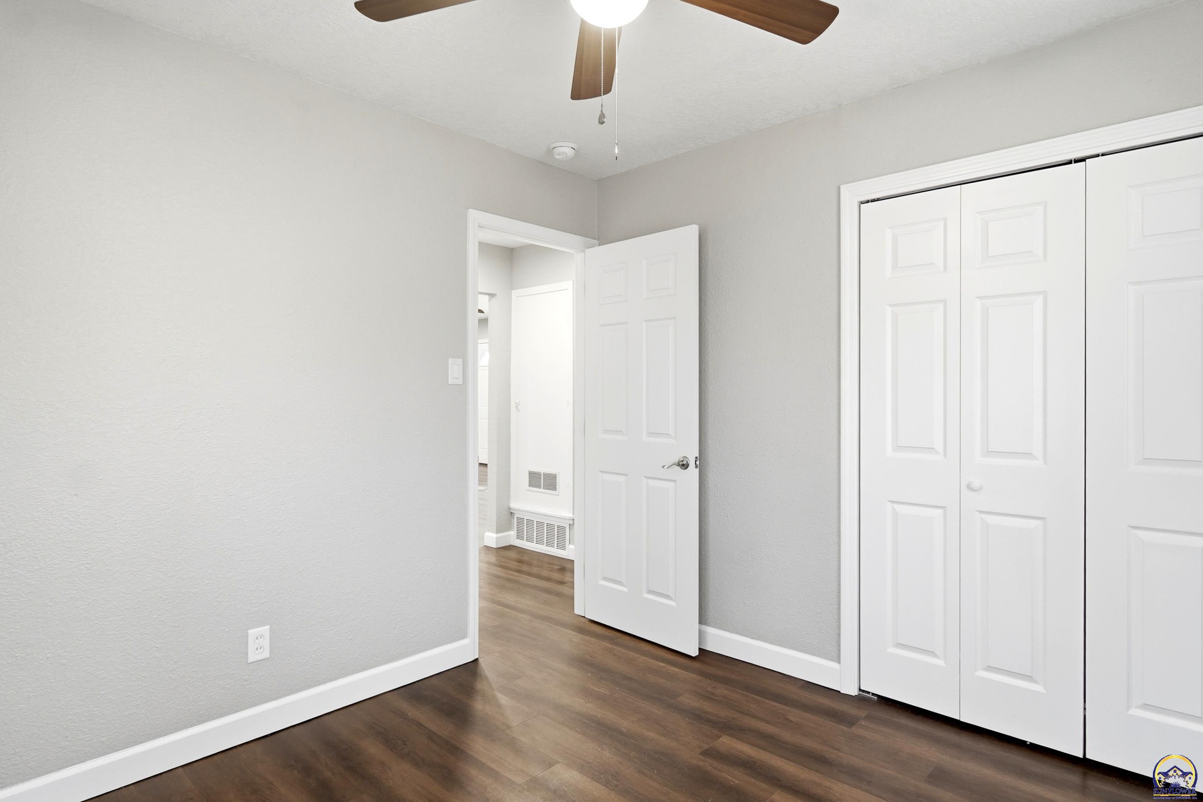 3545 Southwest Devon Avenue Topeka, KS 66611 - Photo 8 of 18