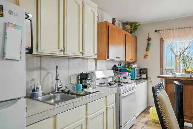 $2,100,000 | 2701-11 Imperial Avenue, San Diego, CA 92102