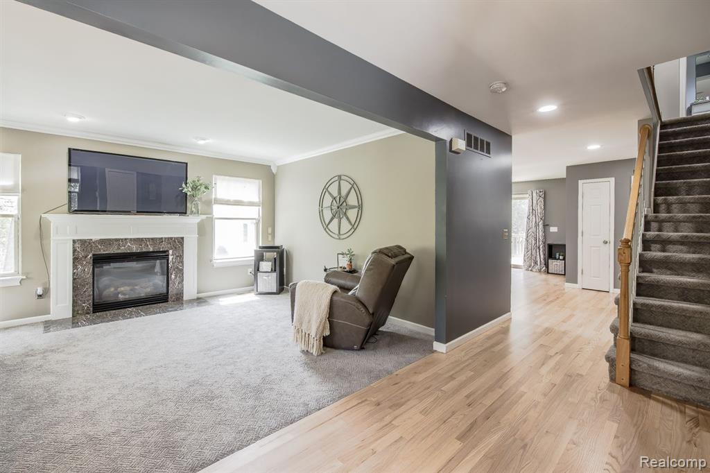 880 Frank Road Lake Orion, MI 48362 - Photo 7 of 44