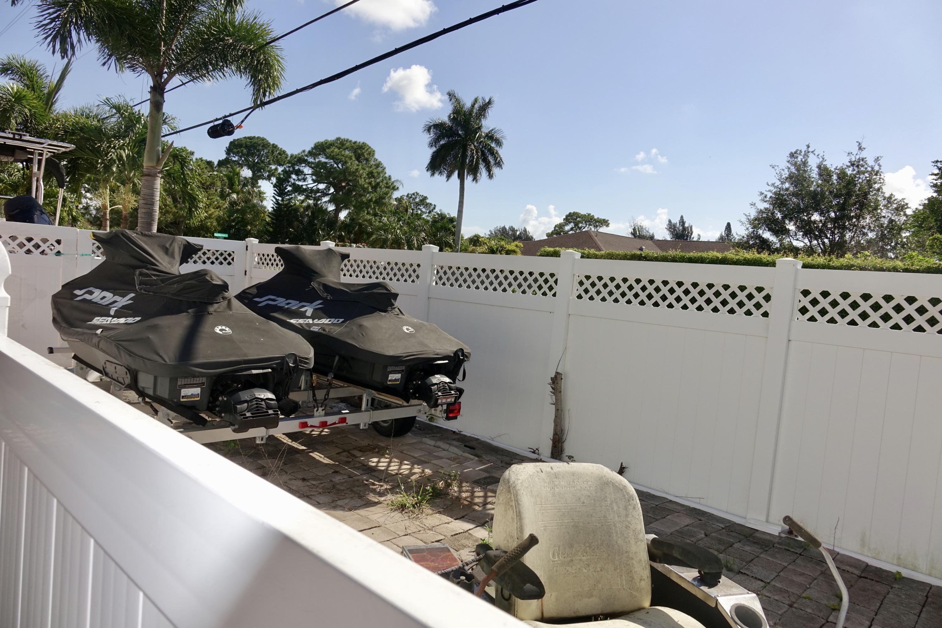 5256 Buchanan Road Delray Beach, FL 33484 - Photo 18 of 19 Side Yard