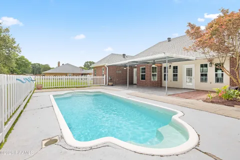 $267,500 | 305 Crossbow Drive, New Iberia, LA 70563