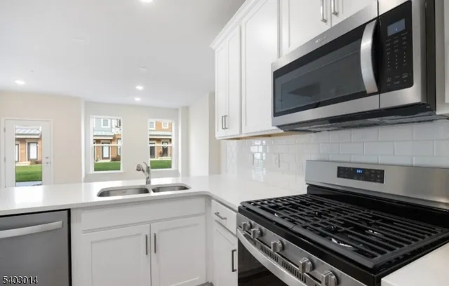 $3,000 | 5 Sadie Circle, Unit 5102, Union, NJ 07083