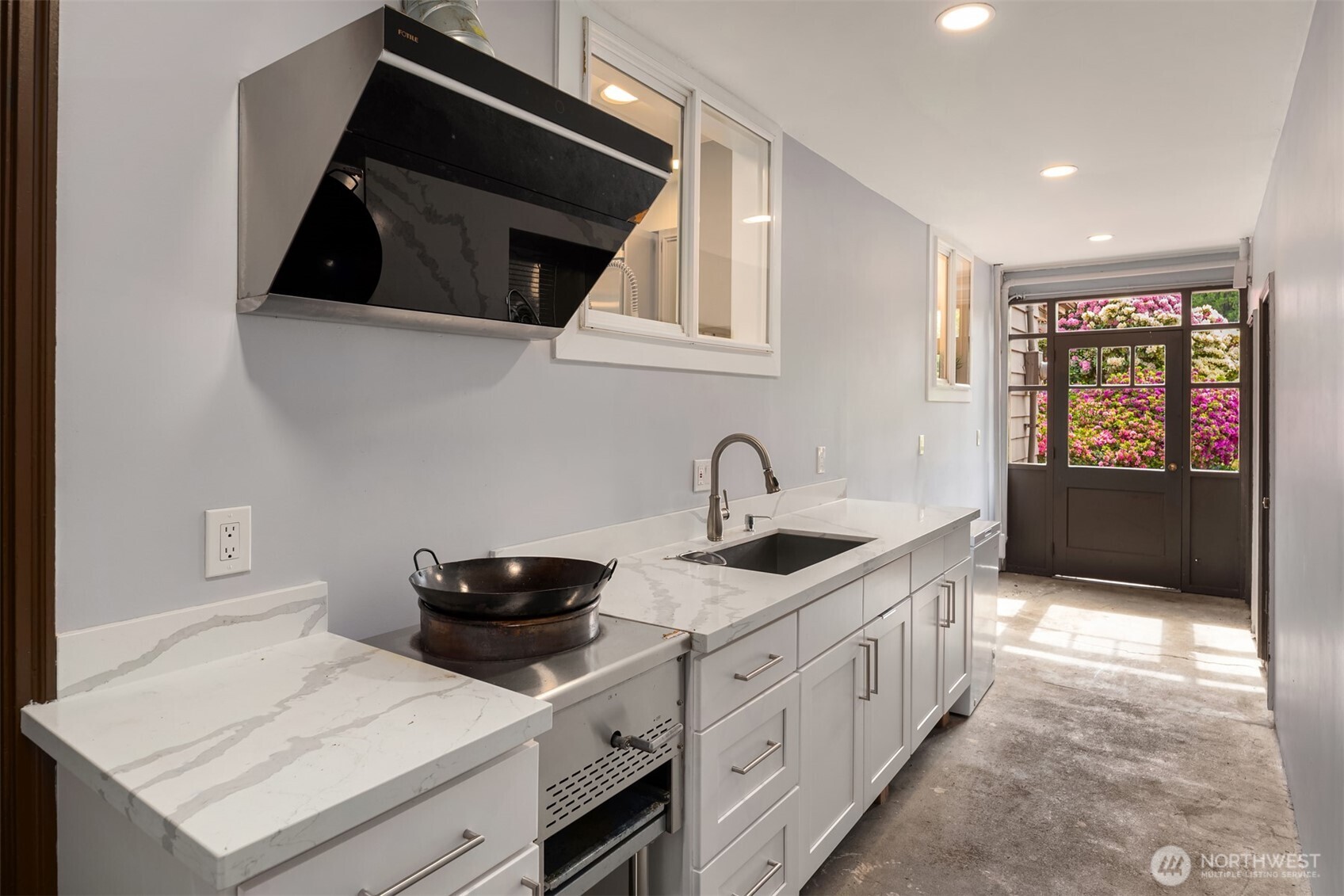 12653 Avondale Road Northeast Redmond, WA 98052 - Photo 12 of 28