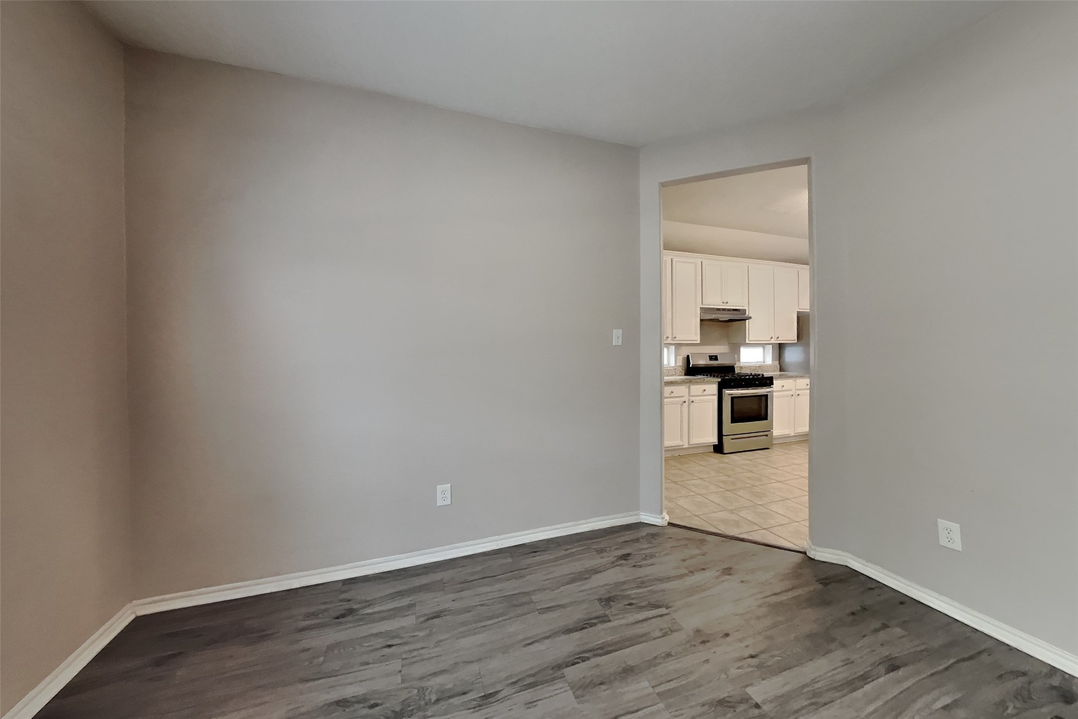 2311 Rendale Court Spring, TX 77388 - Photo 7 of 19