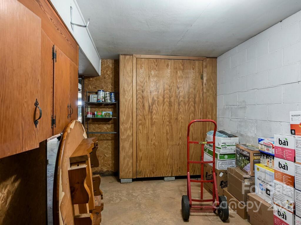 521 Bryson Road Candler, NC 28715 - Photo 20 of 28 Gallery Image 20