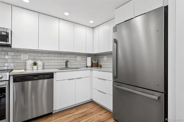 $330,000 | 9690 Brentwood Way, Unit 207, Broomfield, CO 80021