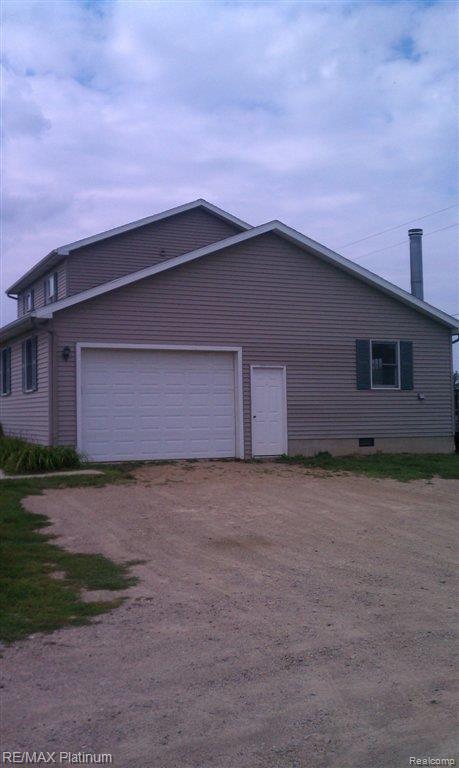 3570 Bowen Road Howell, MI 48855 - Photo 6 of 7 Side Entry Garage