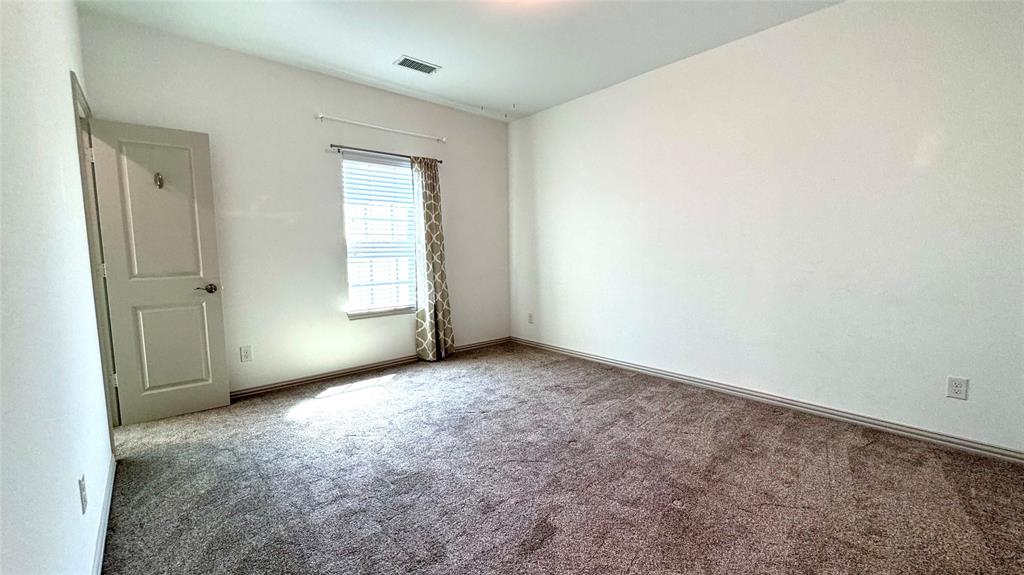 4683 B Rhett Lane Carrollton, TX 75010 - Photo 16 of 21